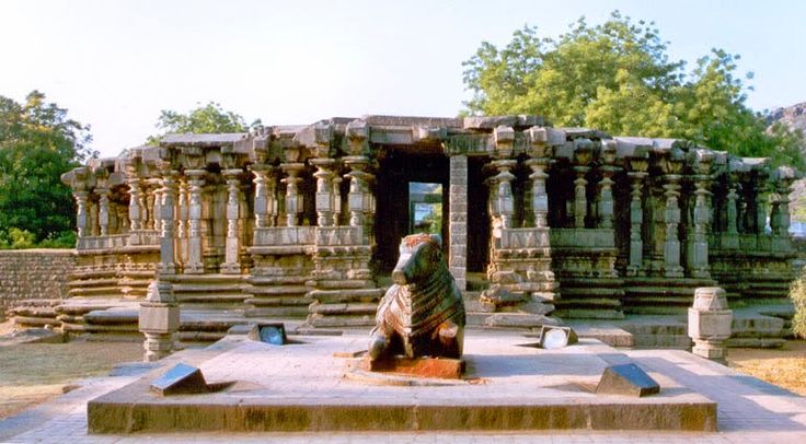 Thousand Pillar Temple